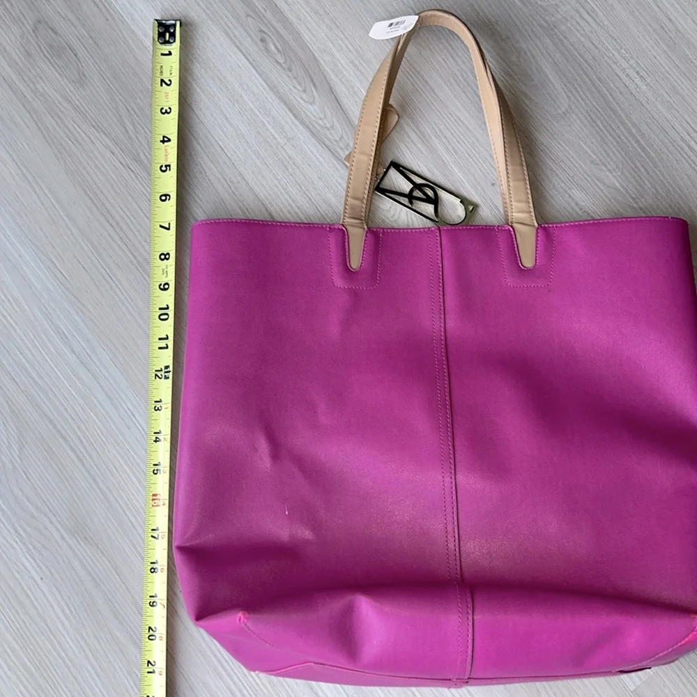Victoria’s Secret Tote Bag Pink/Gold VS Tag Barbie Glam Bright Colorful Travel